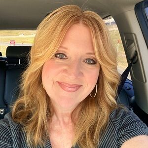 Meet your Posher, Dawna